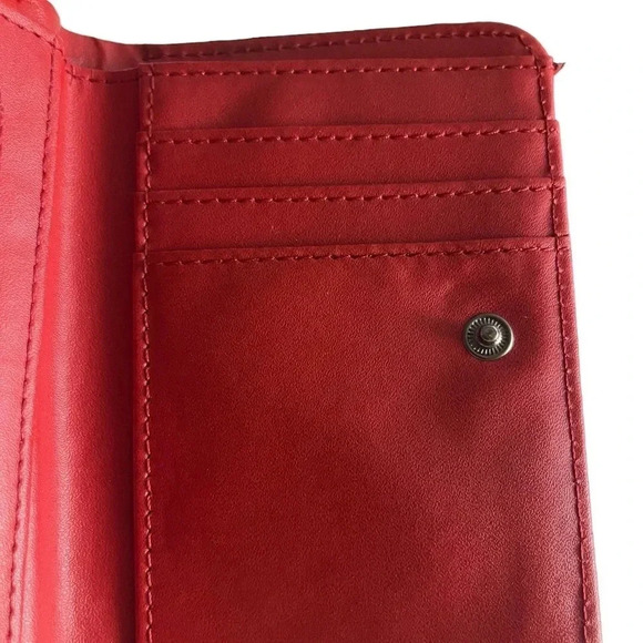 Stunning‎ Red Wallet by Badgley Mischka - Picture 4 of 6